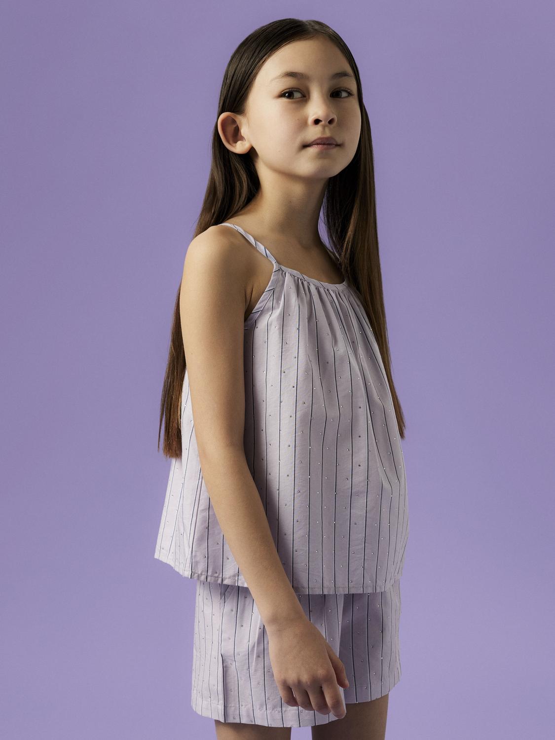 model_shot-creative