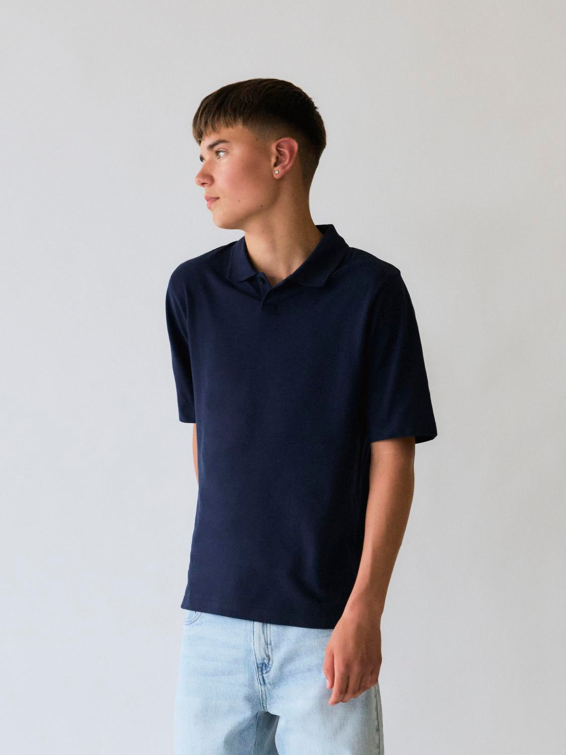model_shot-creative